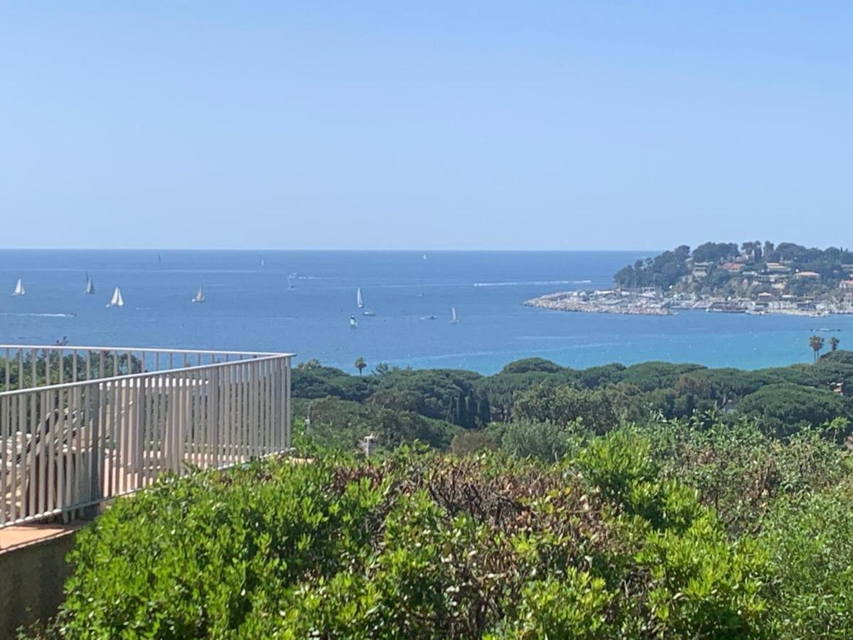 Les Citronniers - Splendide Vue Mer Acces Plage A Pieds A 5 Minutes Cavalaire-sur-Mer Kültér fotó